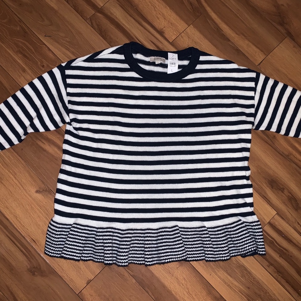 LOFT Sweater - Picture 4 of 4